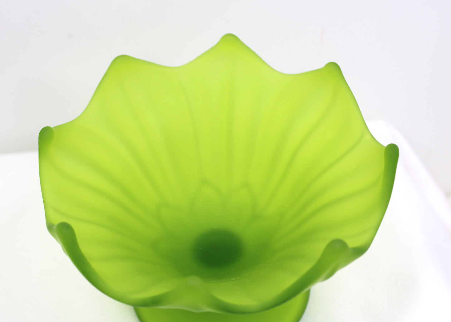 Vintage Frosted Green with Scalloped Trim Candy Dish