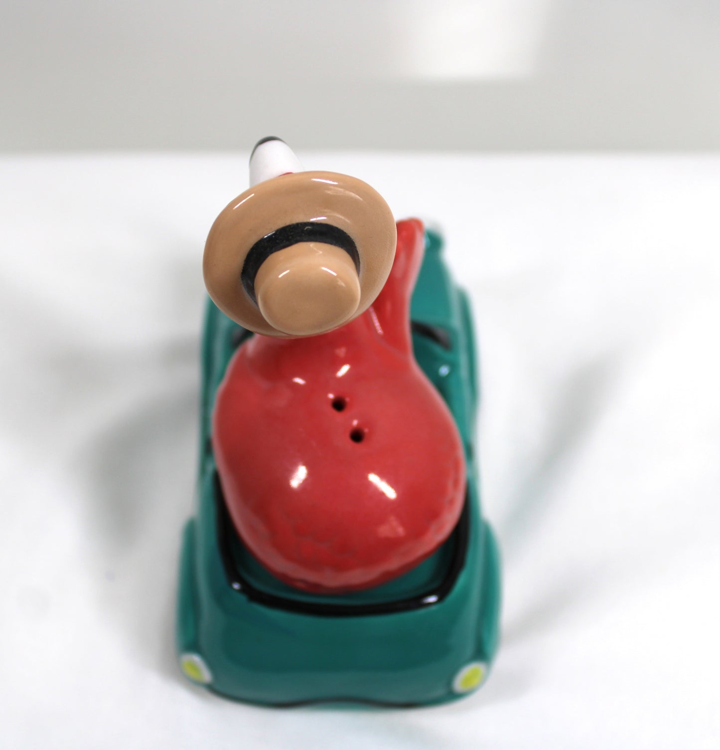 Flamingo Convertible Car Salt Pepper Shaker Set Beach Ocean Bird Hat Sunglasses