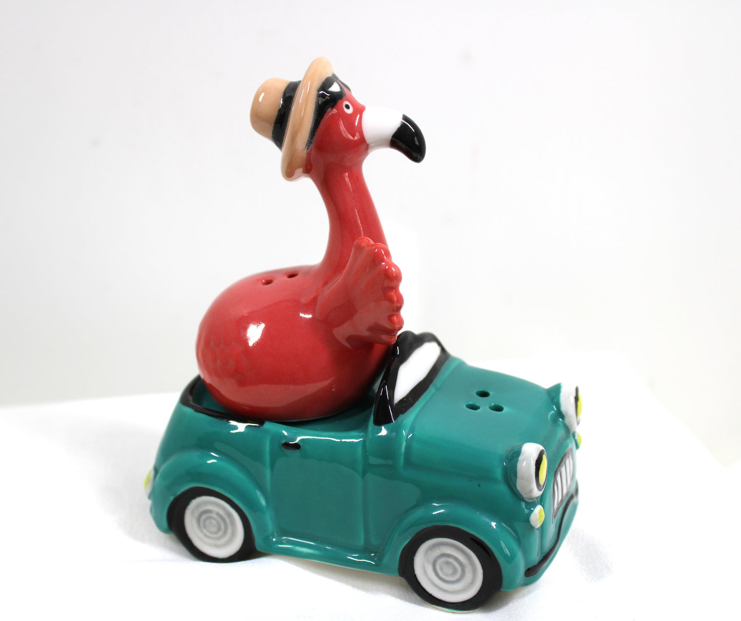 Flamingo Convertible Car Salt Pepper Shaker Set Beach Ocean Bird Hat Sunglasses