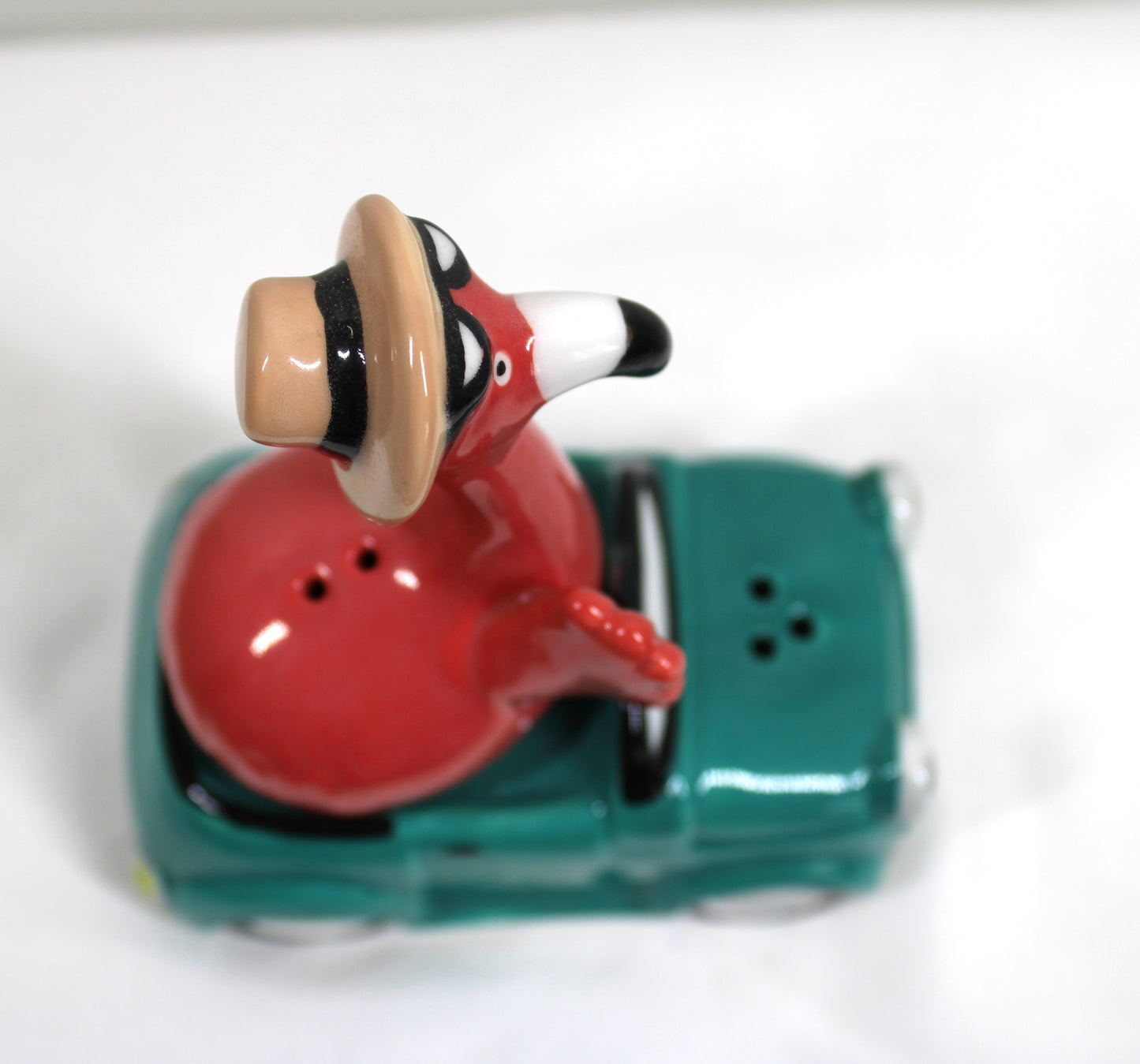 Flamingo Convertible Car Salt Pepper Shaker Set Beach Ocean Bird Hat Sunglasses
